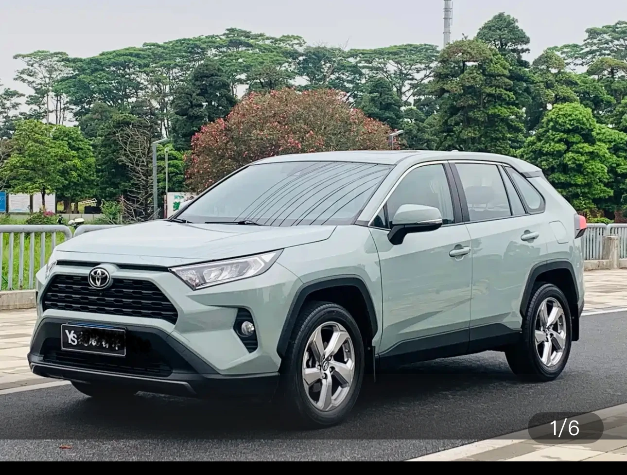 Toyota RAV4 2.0L CVT (Style Trim)