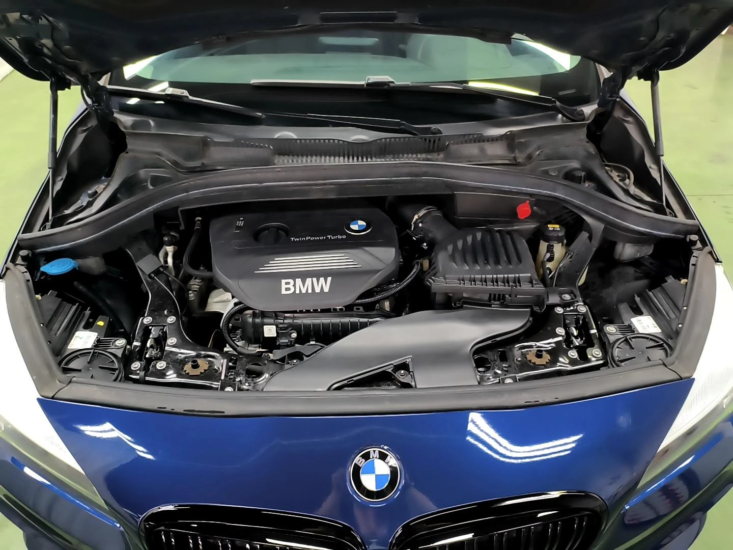 BMW 2 Series  218i  - engine