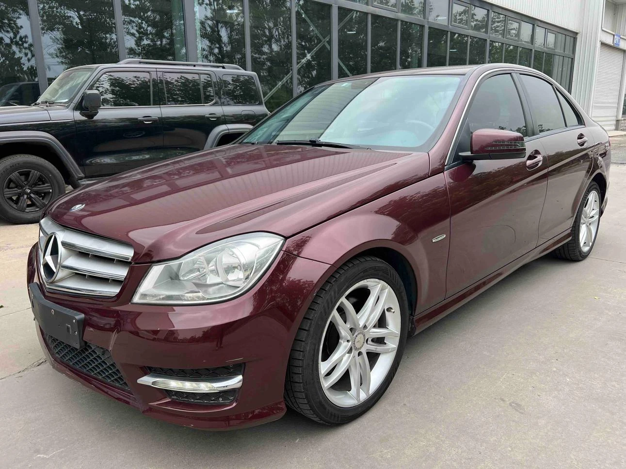 Mercedes-Benz C 180 CGI 