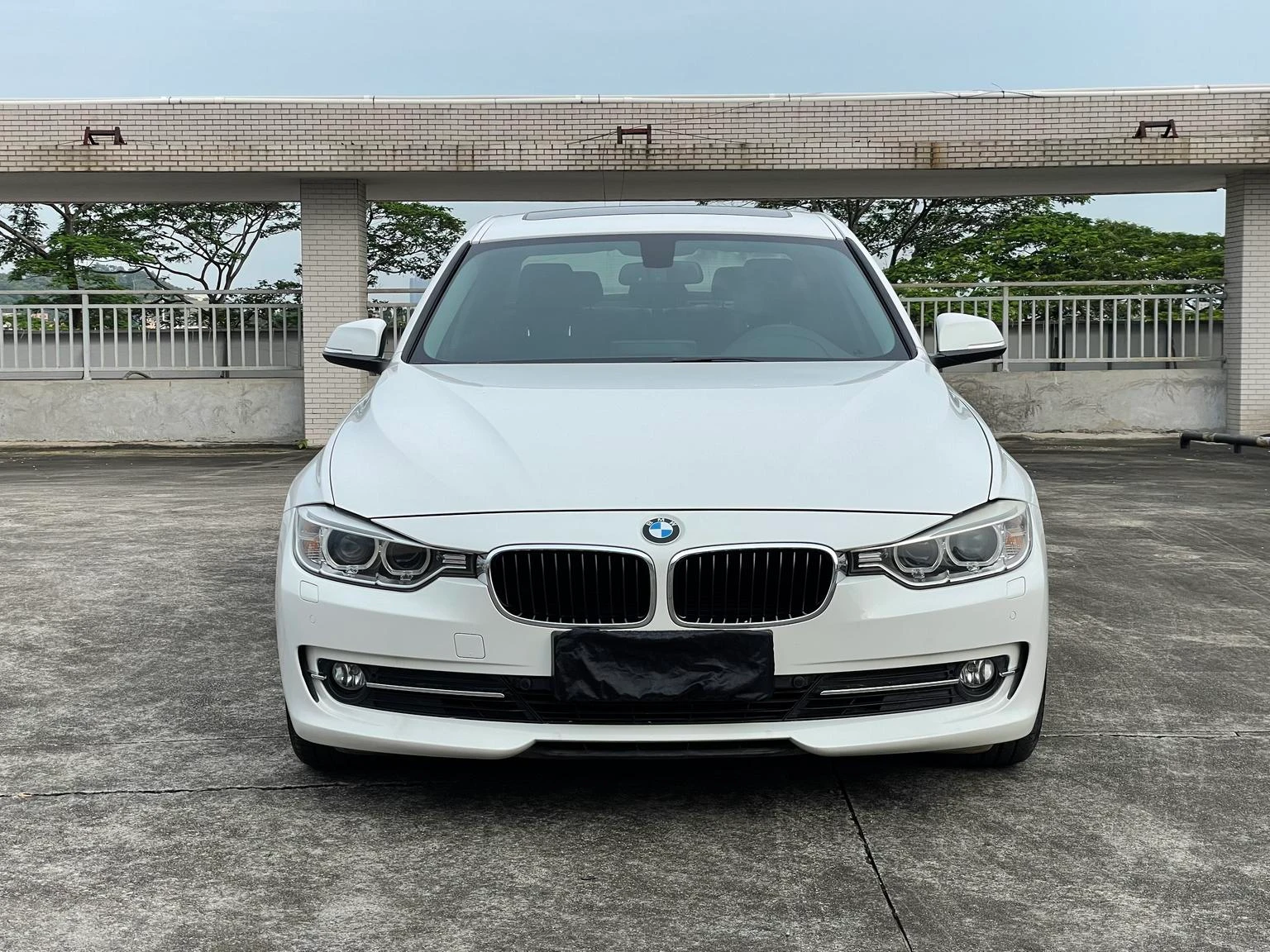 BMW 3 Series 320Li Ultra Enjoyment Edition Luxury Trim