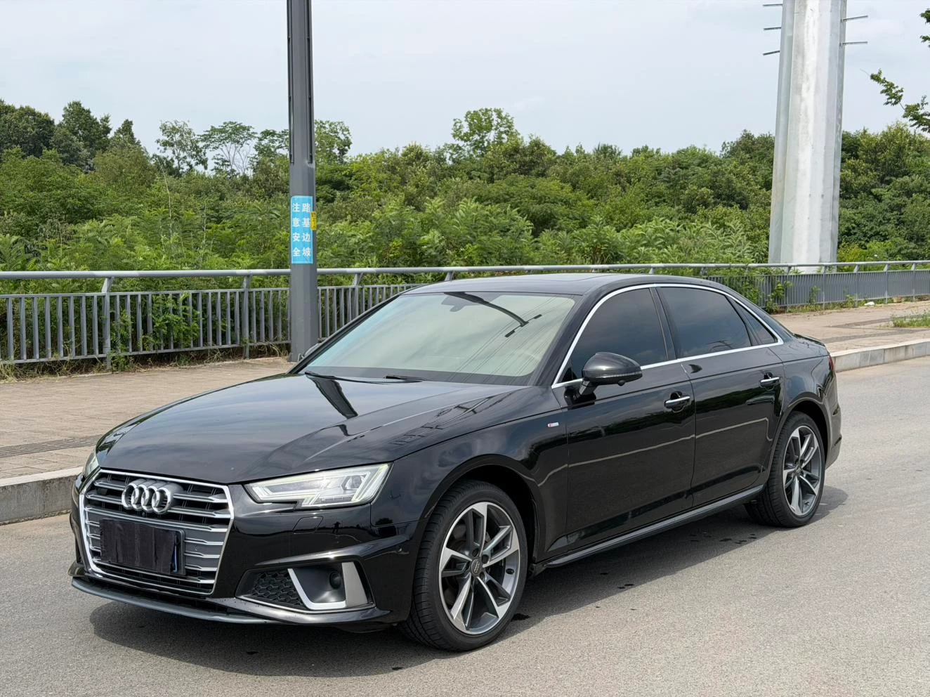 Audi A4L 40 TFSI Fashion