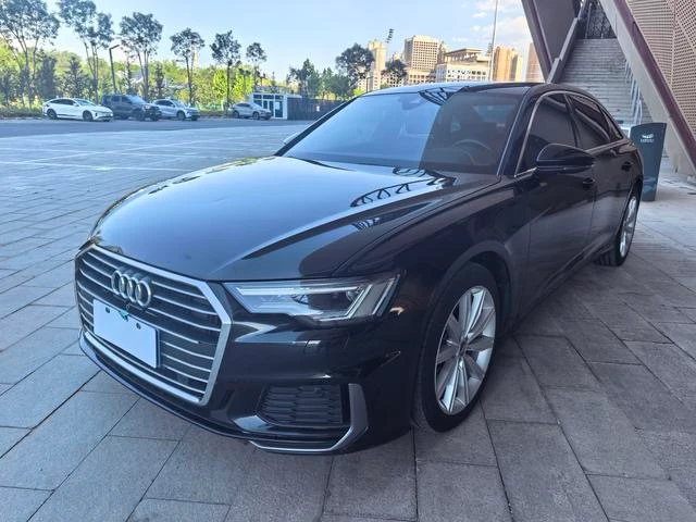 Audi A6L 45 TFSI Premium Selection Dynamic Trim