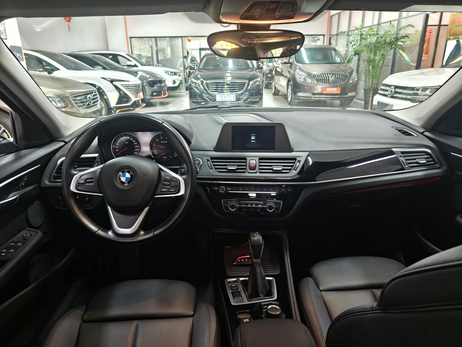 BMW 1 Series 2018 118i Sport - interior