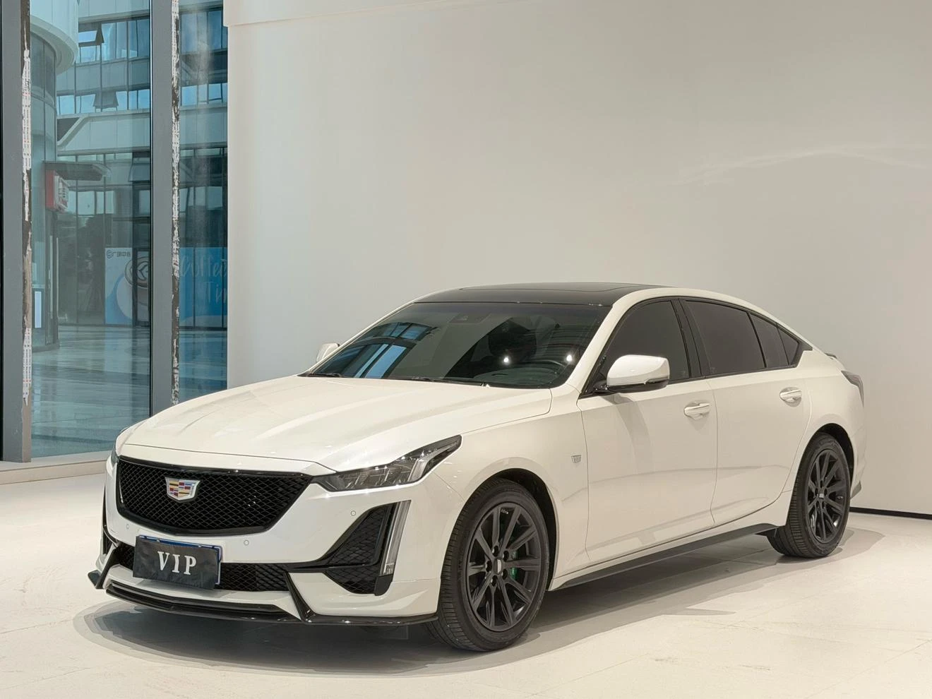  Mercedes-Benz Cadillac CT5 28T Premium
