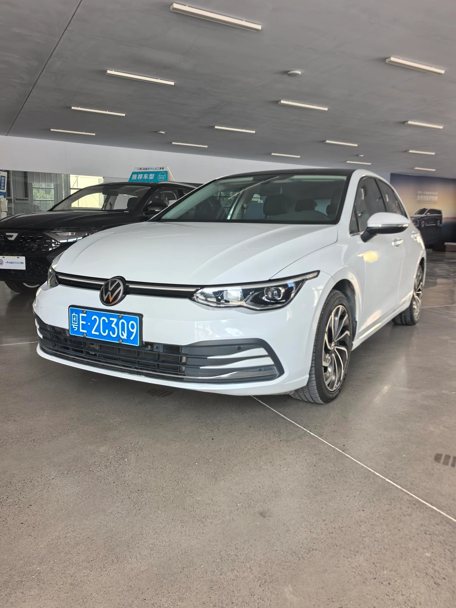 Volkswagen Golf 280TSI DSG 2WD (Pro Lexiang / Enjoy Trim)