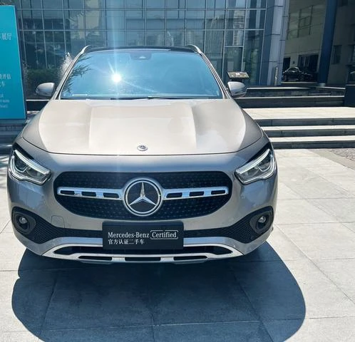 Mercedes-Benz GLA-class 200 - exterior