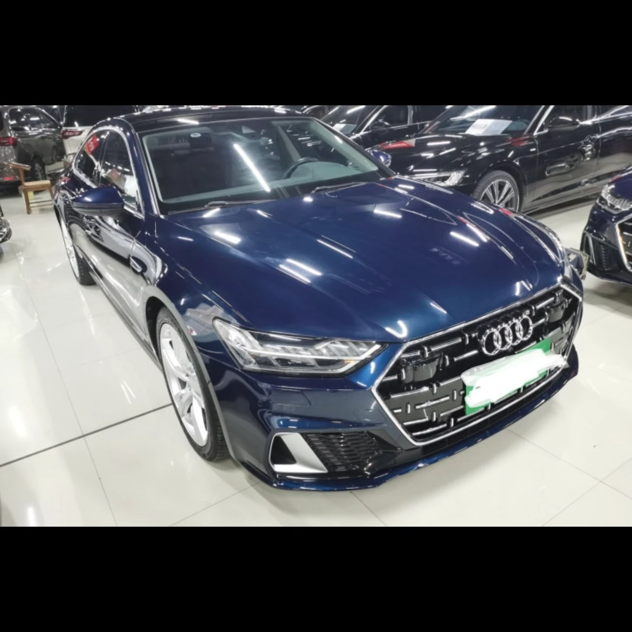 Audi A7L 45 TFSI Dream-Building  - exterior