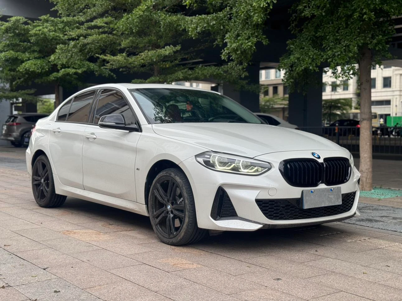 BMW 1 Series 125i M Sport Night Edition - exterior