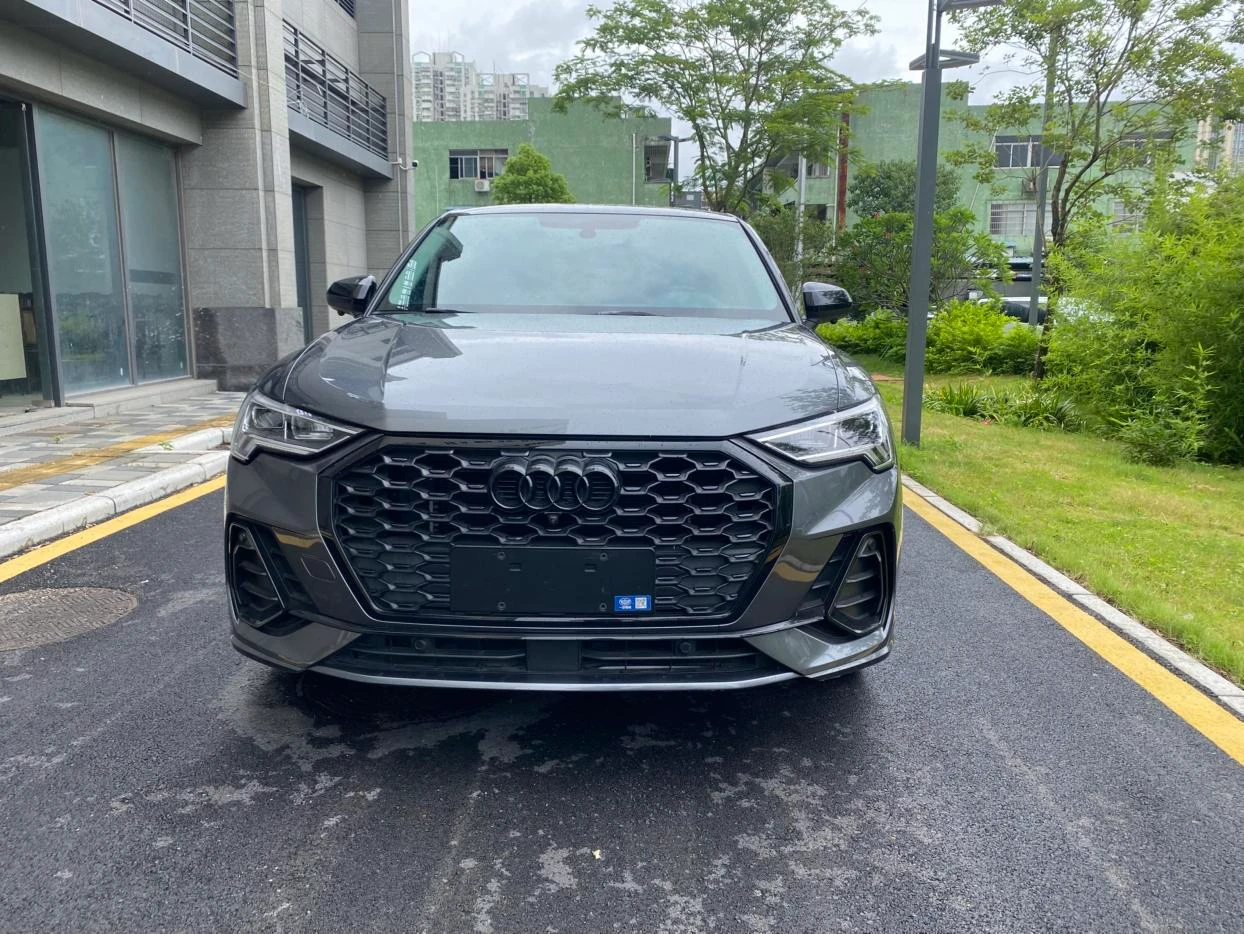 Audi Q3 Sportback 40 TFSI Fashion - exterior