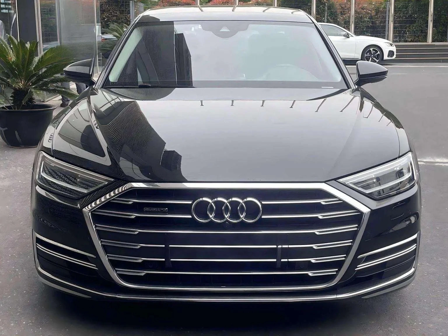 Audi A8L 50 TFSI Comfort Trim - exterior