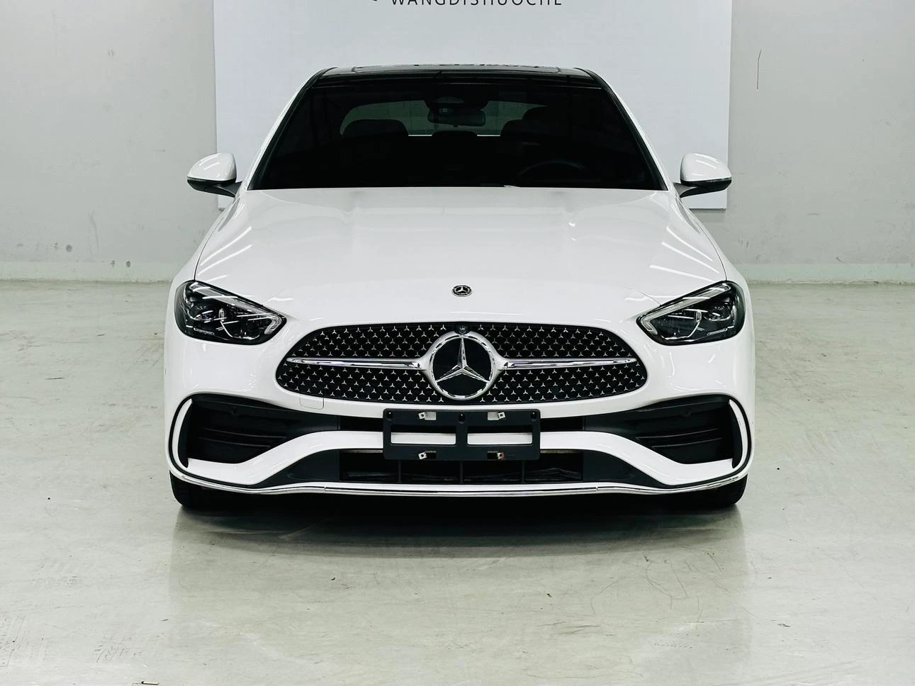 Mercedes-Benz C-Class C200L Sport Edition - exterior