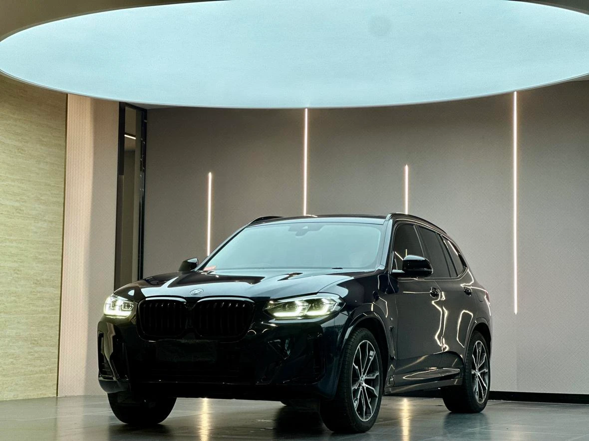 BMW X3 xDrive30i Leading M Shadow Package - exterior