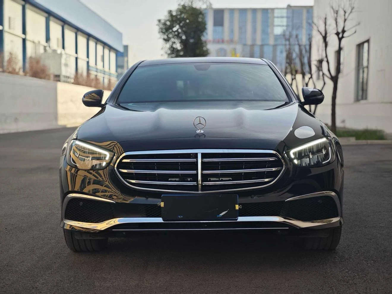Mercedes-Benz E-Class E300L Facelift Sport Edition  - exterior