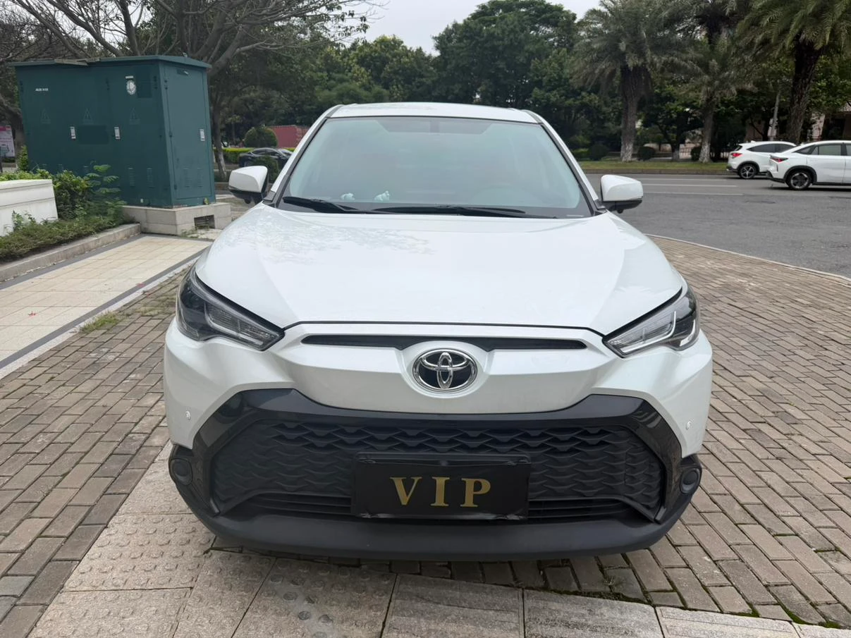  Toyota Frontlander 2.0L CVT Elite Edition - exterior