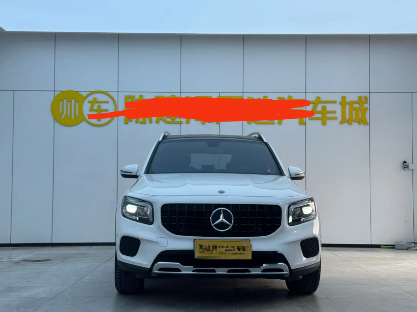 Mercedes-Benz GLB 200