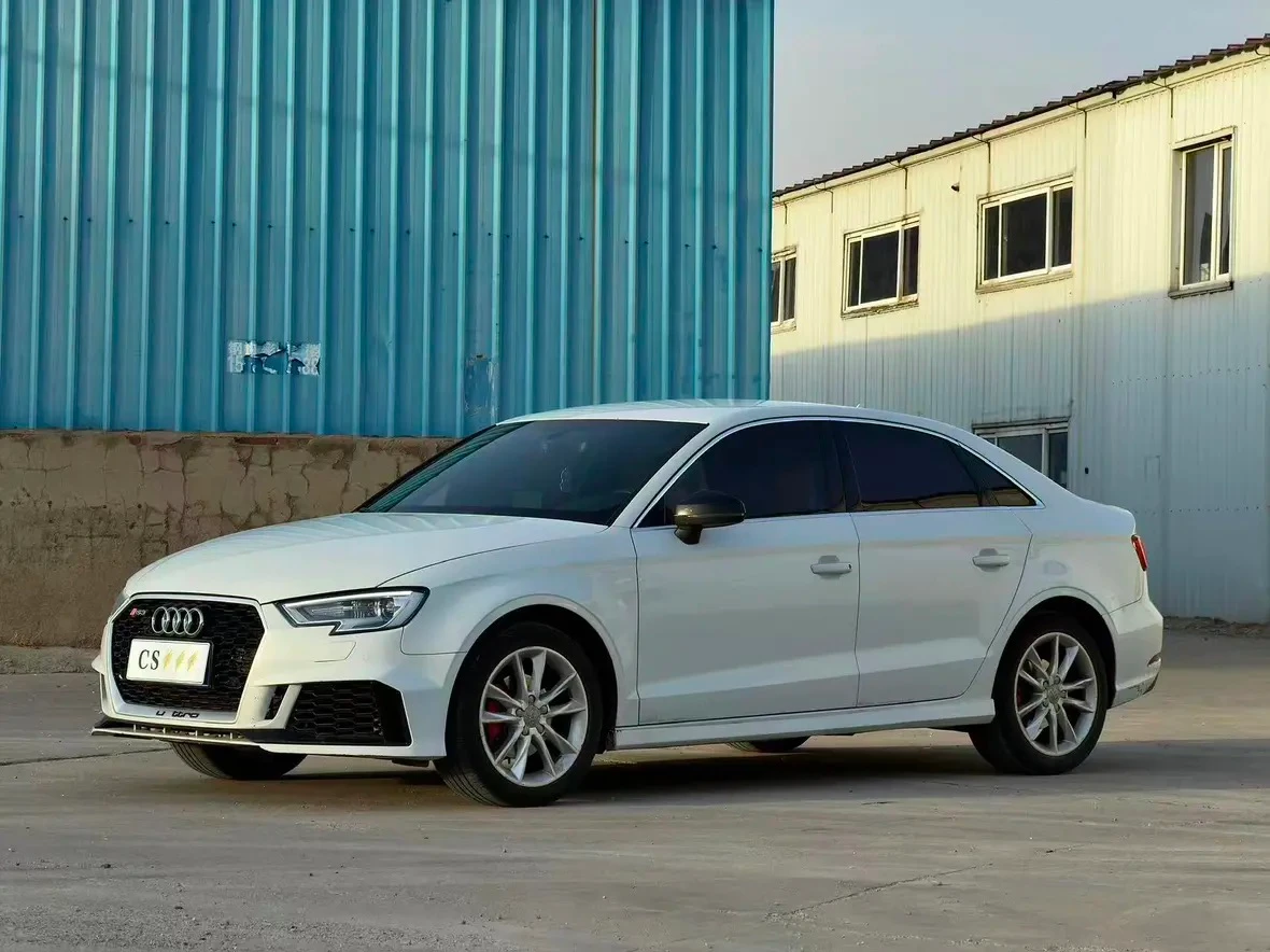 Audi A3 35TFSI Premium