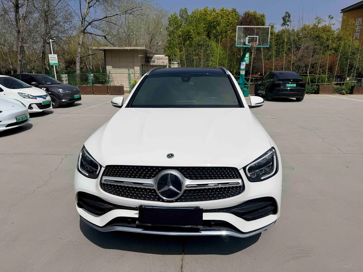 Mercedes-Benz GLC Class GLC260L 4MATIC Luxury - exterior