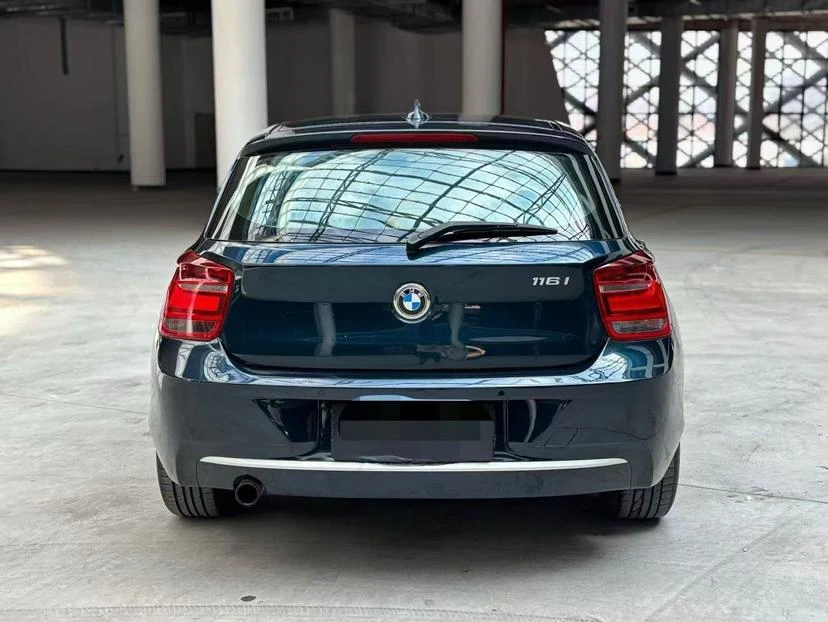 BMW 116i Facelift Leading trim