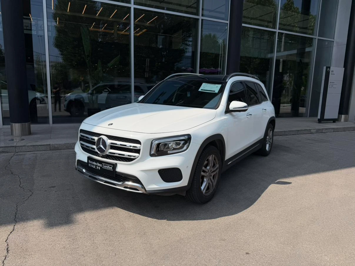 Mercedes-Benz GLB-Class GLB200 Dynamic - exterior