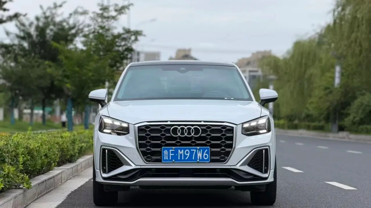 Audi Q2L 35TFSI Fashion Dynamic Trim - exterior
