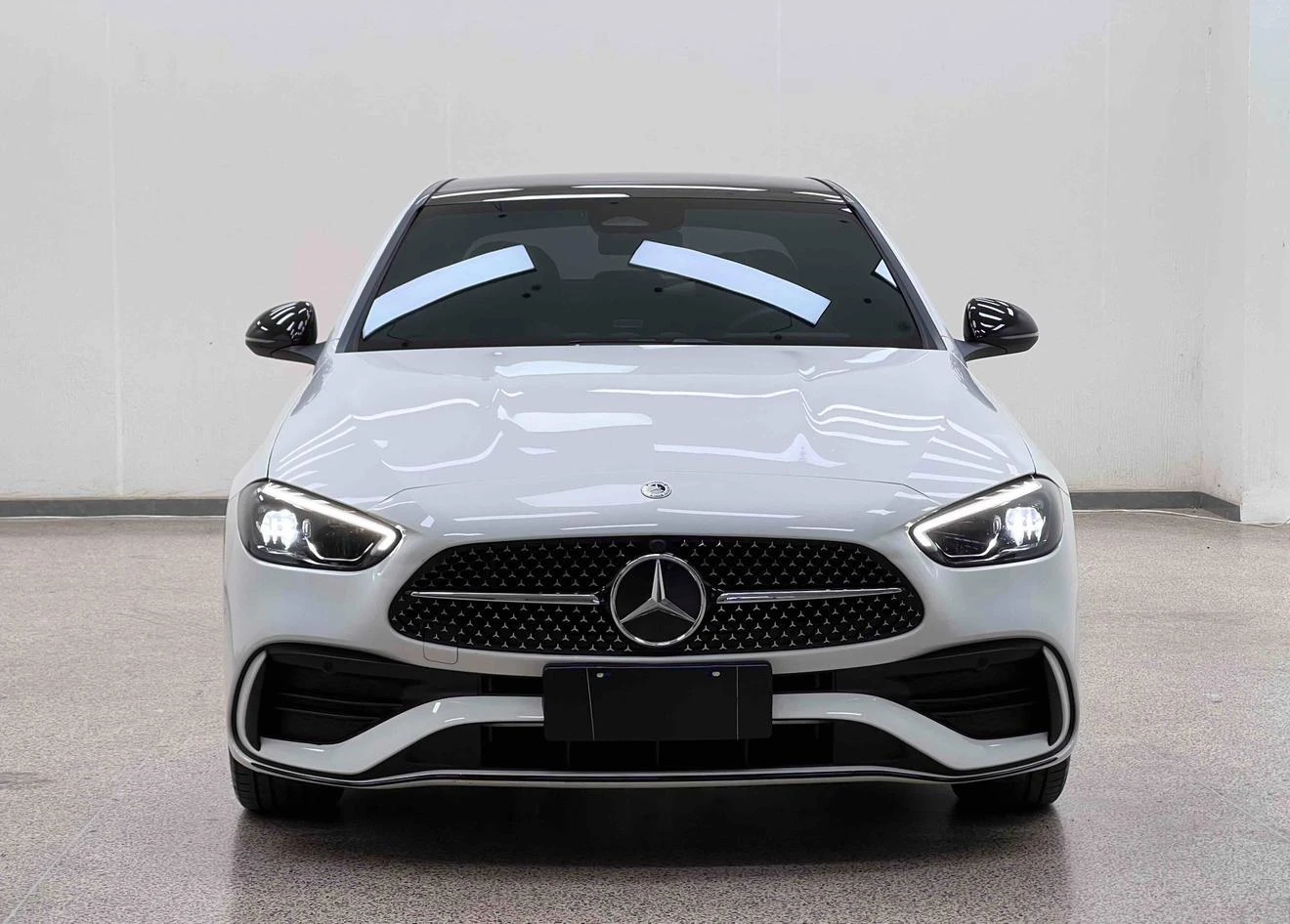 Mercedes-Benz C-Class C260L Facelift Sport Edition - exterior