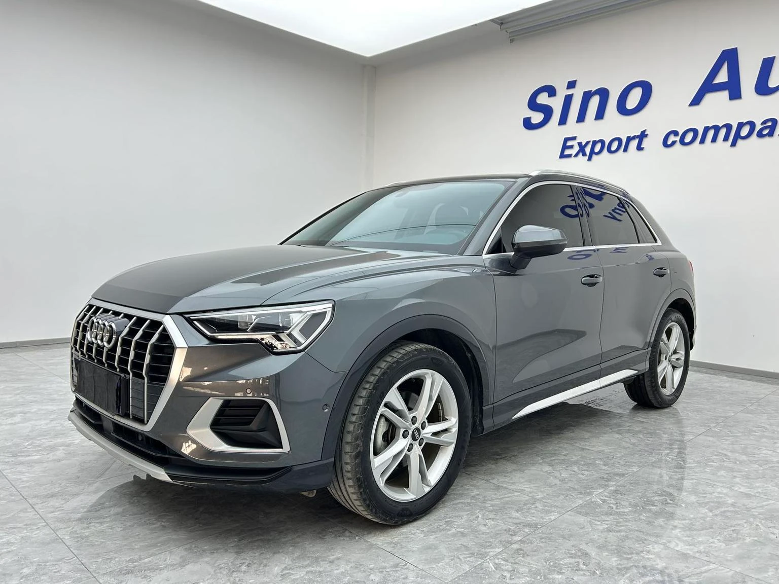 Audi Q3 35 TFSI Fashion Elegant Trim