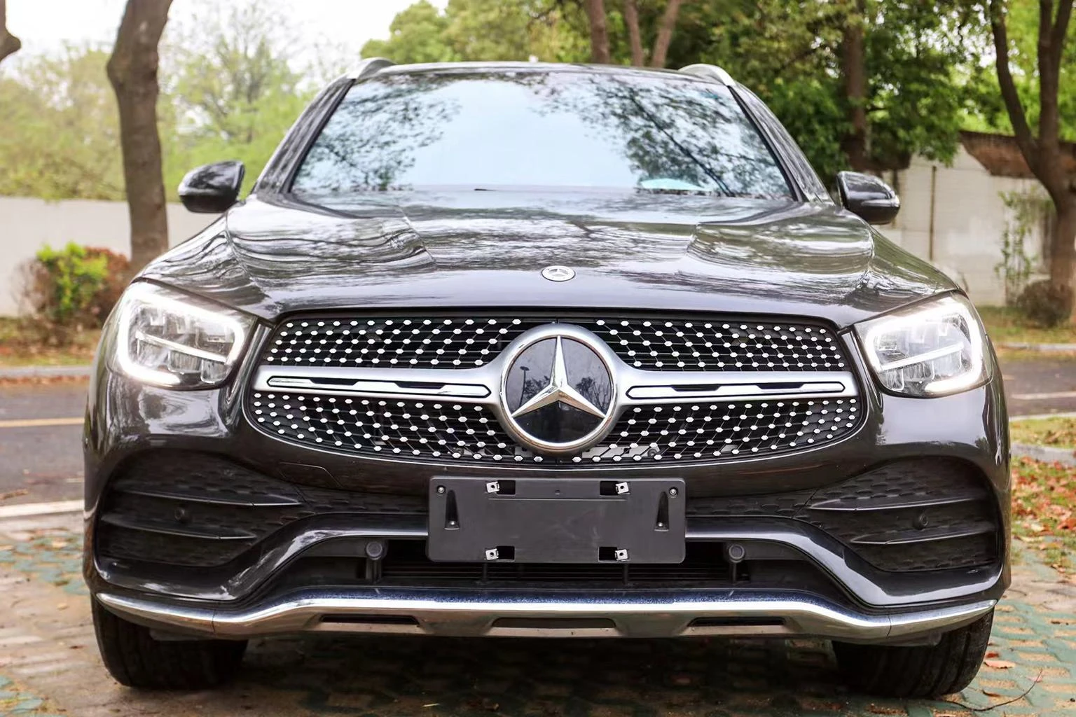 Mercedes-Benz GLC-CLass GLC260L 4MATIC - exterior