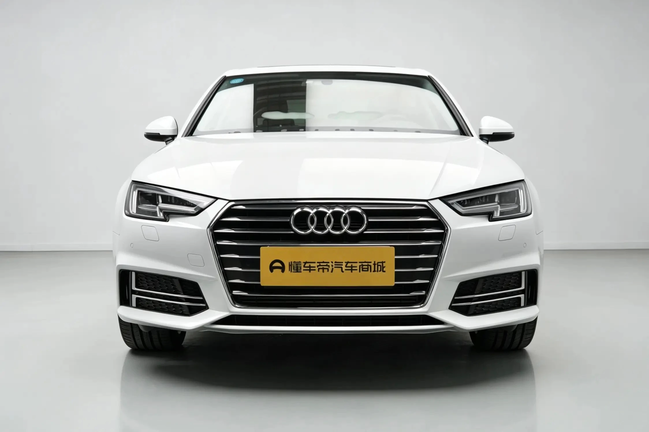 Audi A4L 40 TFSI Progressive - exterior