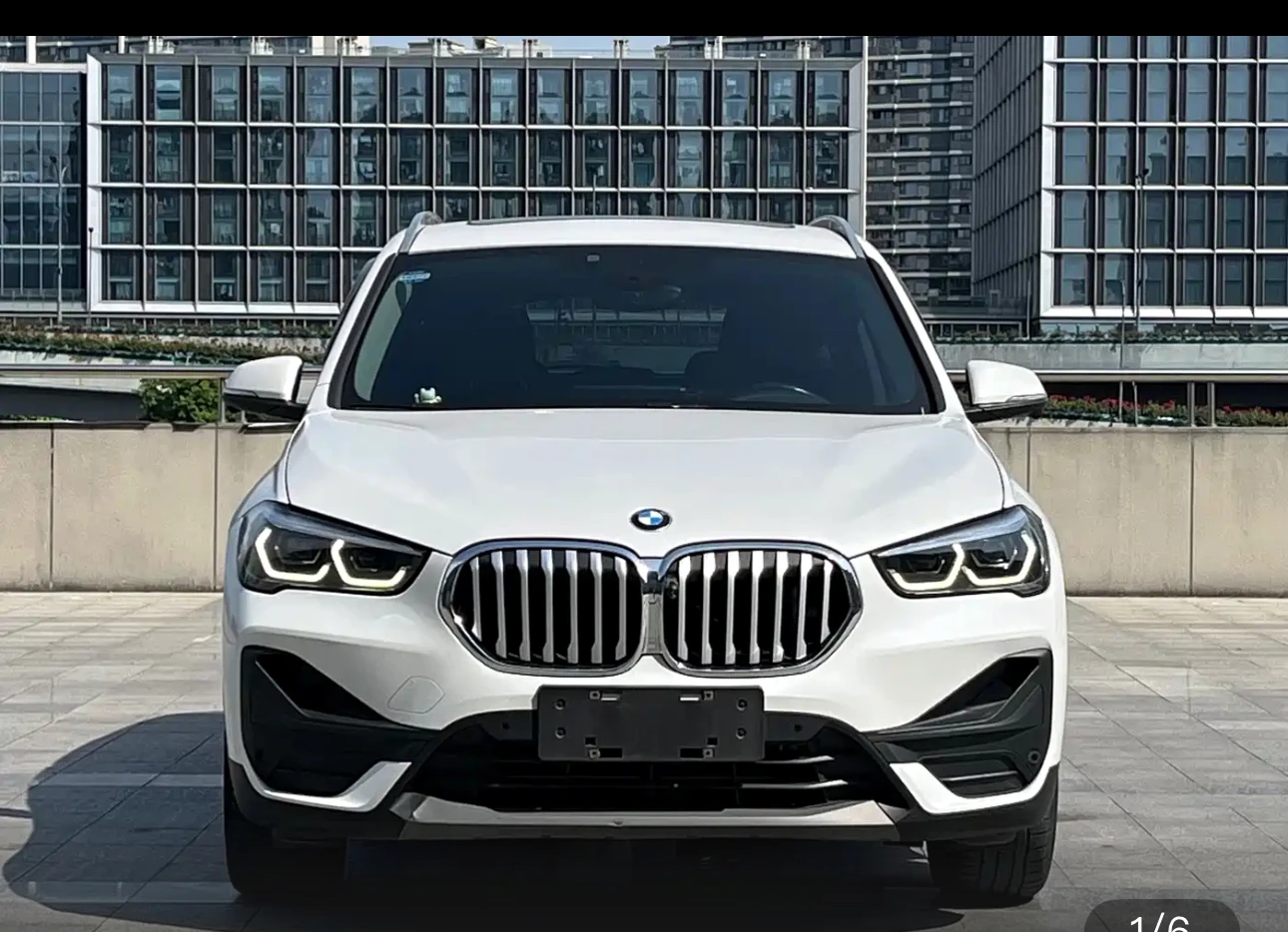 BMW X1 Leading - exterior