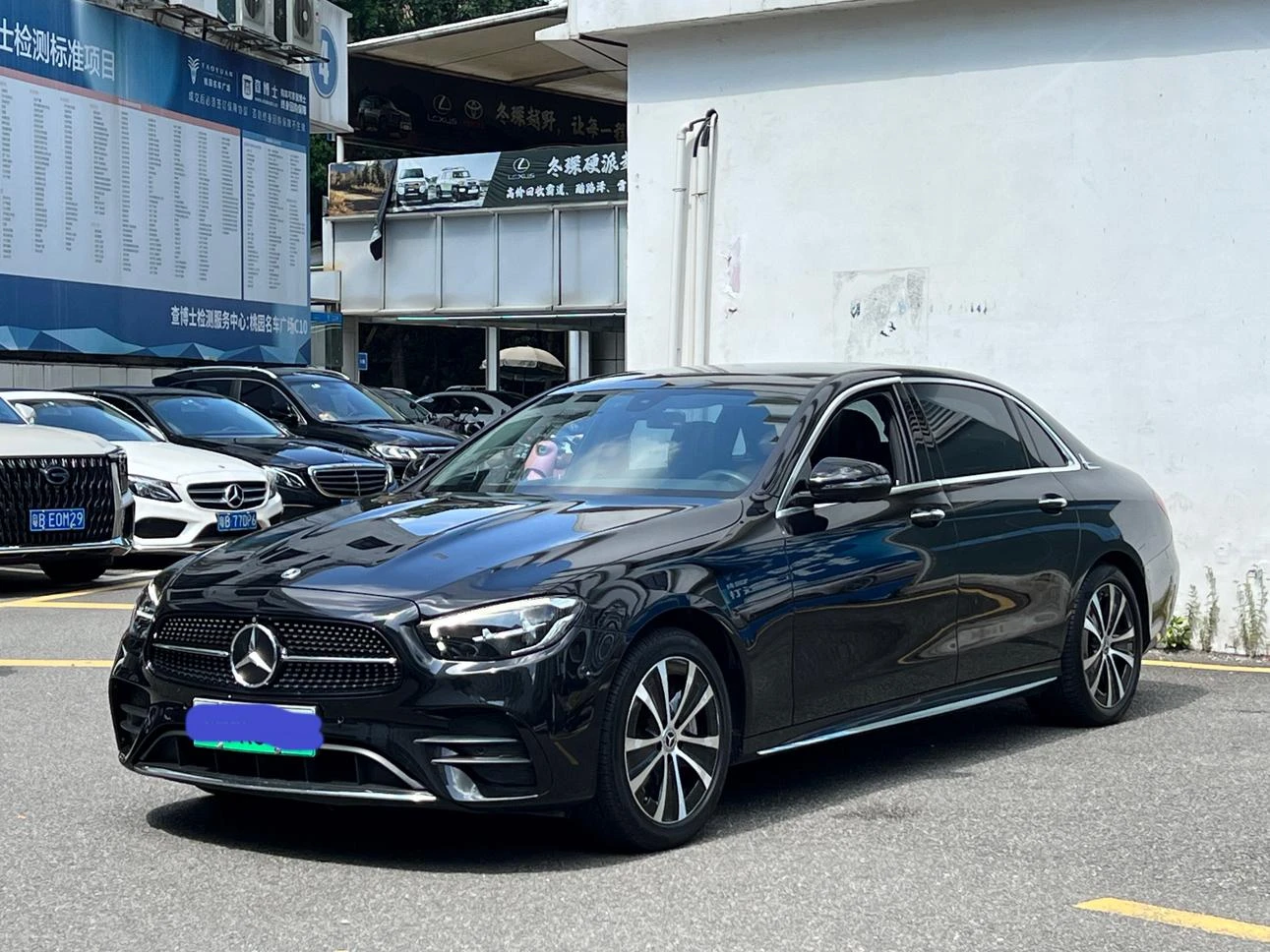 Mercedes-Benz E-Class E350e PHEV - exterior