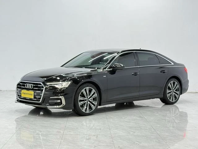 Audi A6 40 TFSI Luxury Dynamic Trim