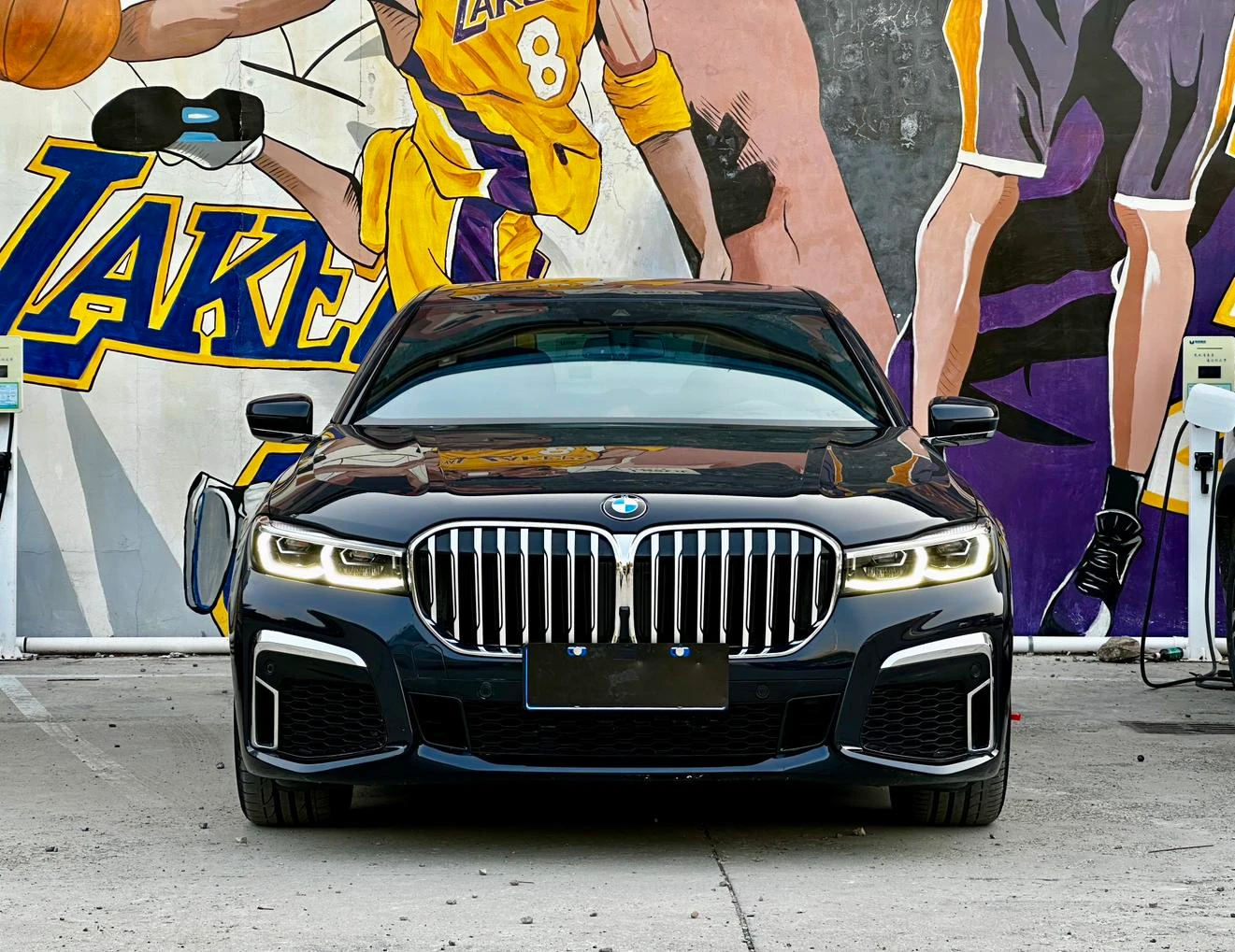 BMW 7 Series 730Li M Sport - exterior
