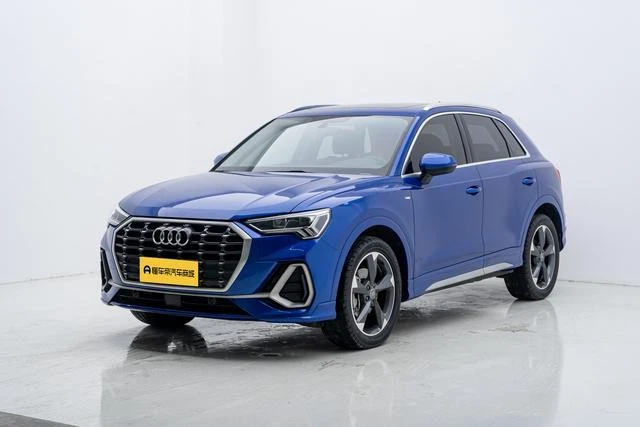 Audi Q3L 35 TFSI Fashion Dynamic Trim
