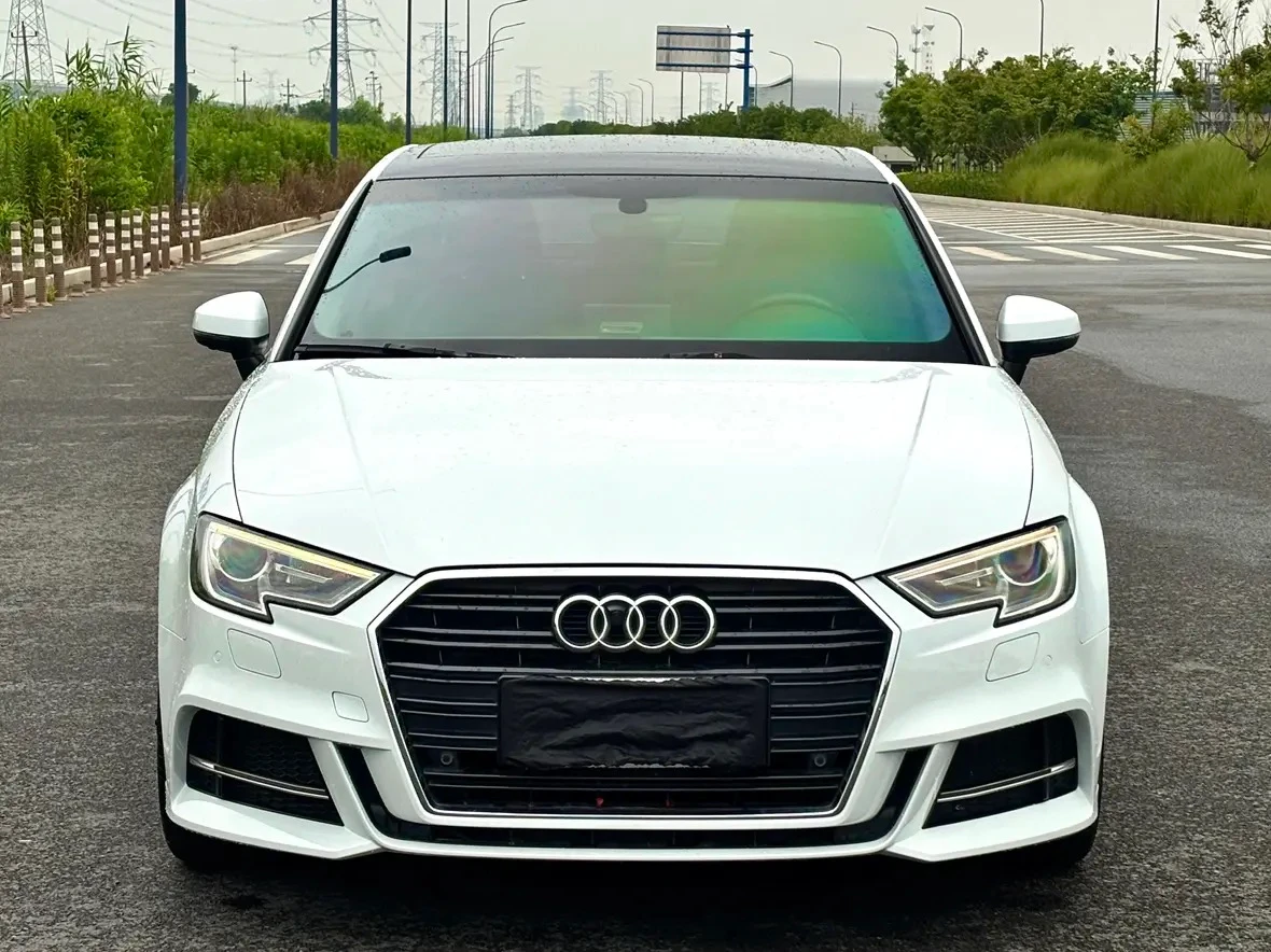 Audi A3 35 TFSI Progressive Trim - exterior