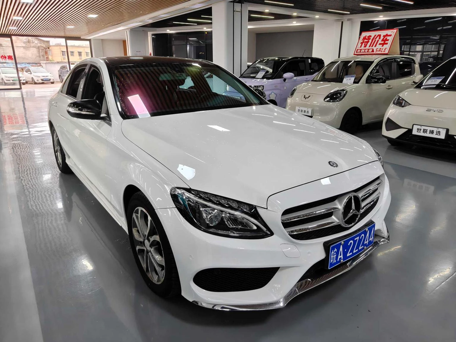 Mercedes-Benz C 180 L Sport - exterior