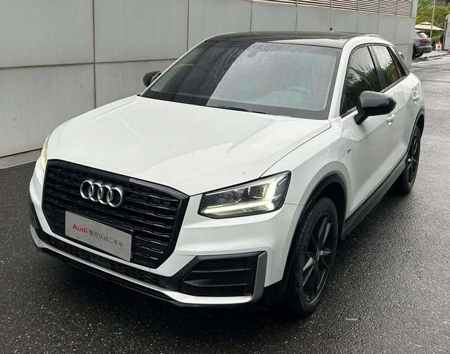 Audi Q2L 35TFSI Progressive Dynamic