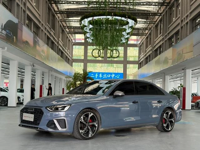 Audi A4L 40TFSI RS Fuel Speed Package