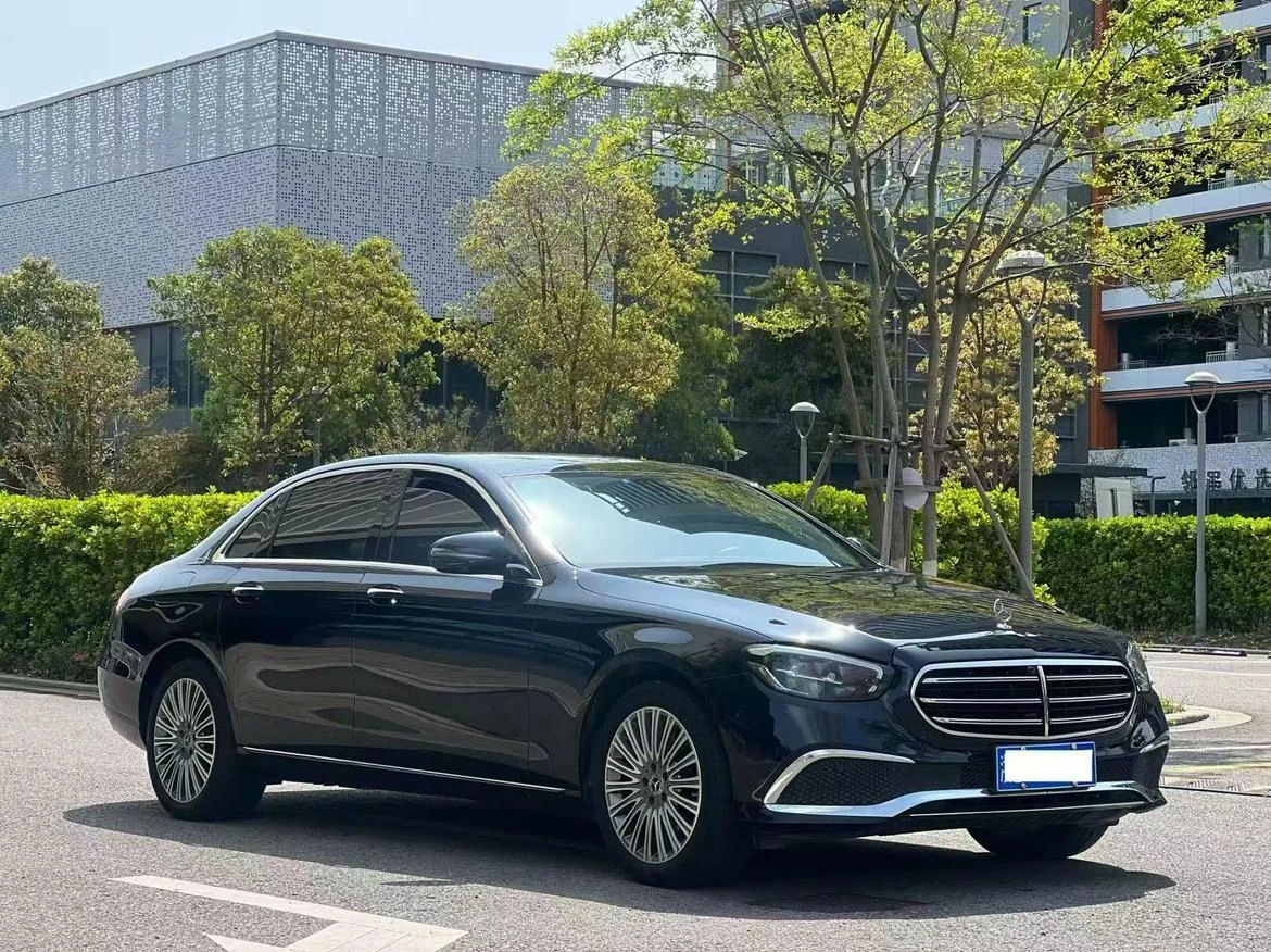 Mercedes-Benz E-Class E300L Fashion - exterior