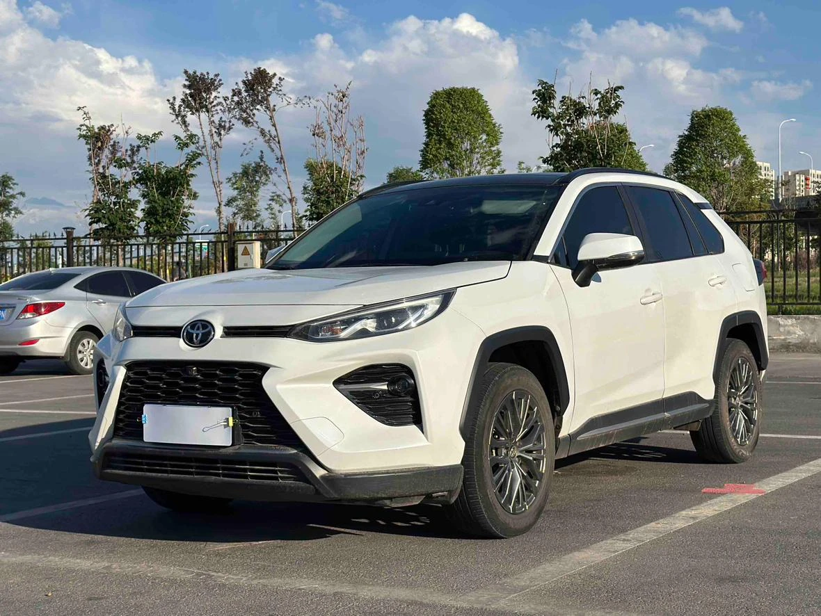 Toyota Wildlander 2.0L 2WD Luxury Plus Edition