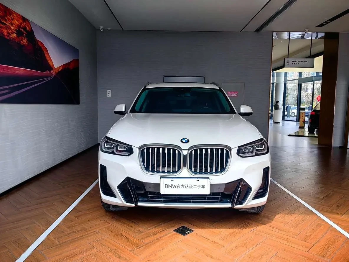 BMW X3 25i M Sport Package - exterior