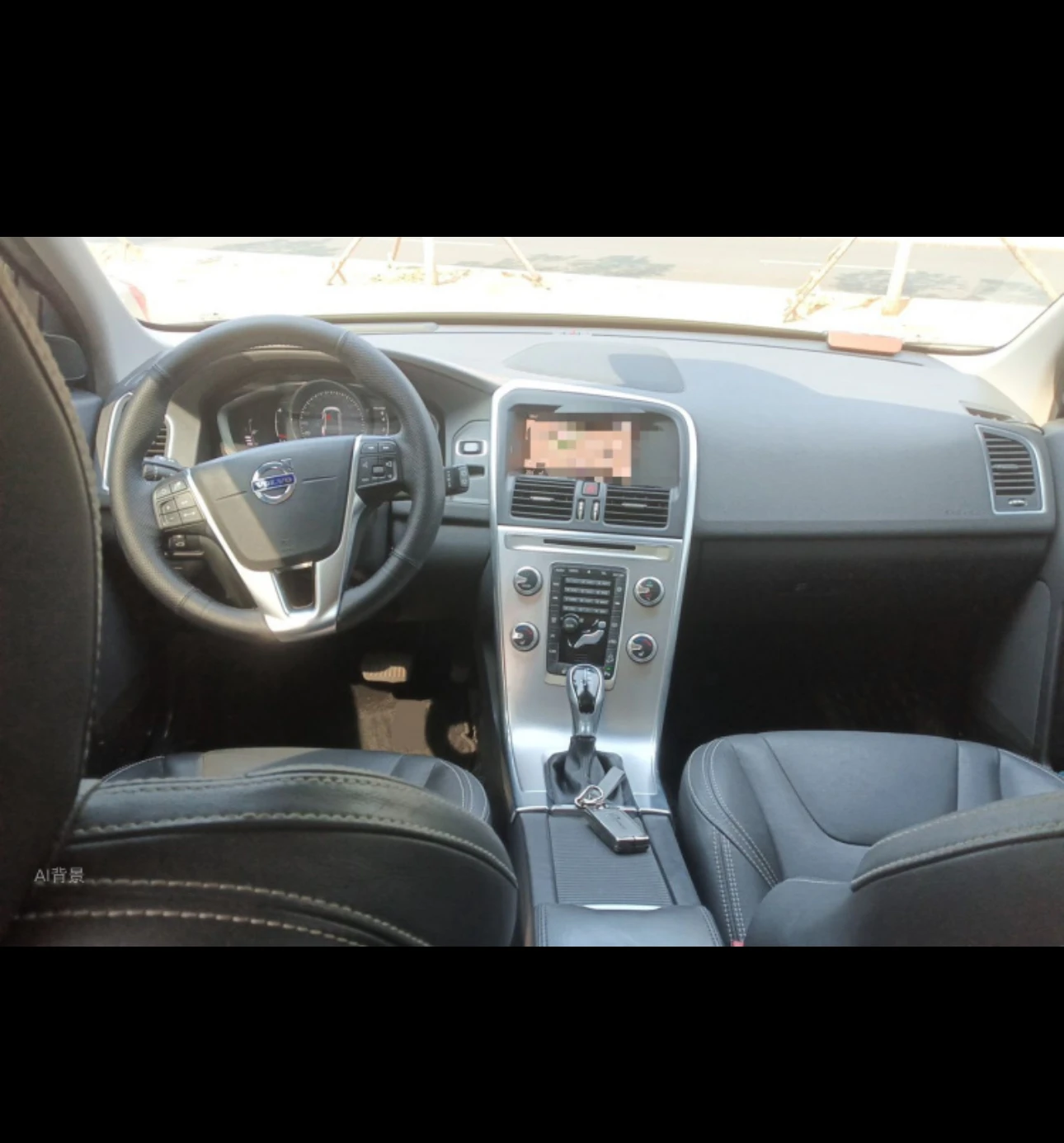 Volvo XC60 T5 AWD  - interior
