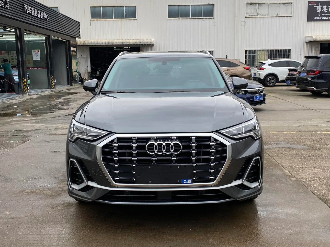 Audi Q3 35 TFSI Fashion Dynamic - exterior