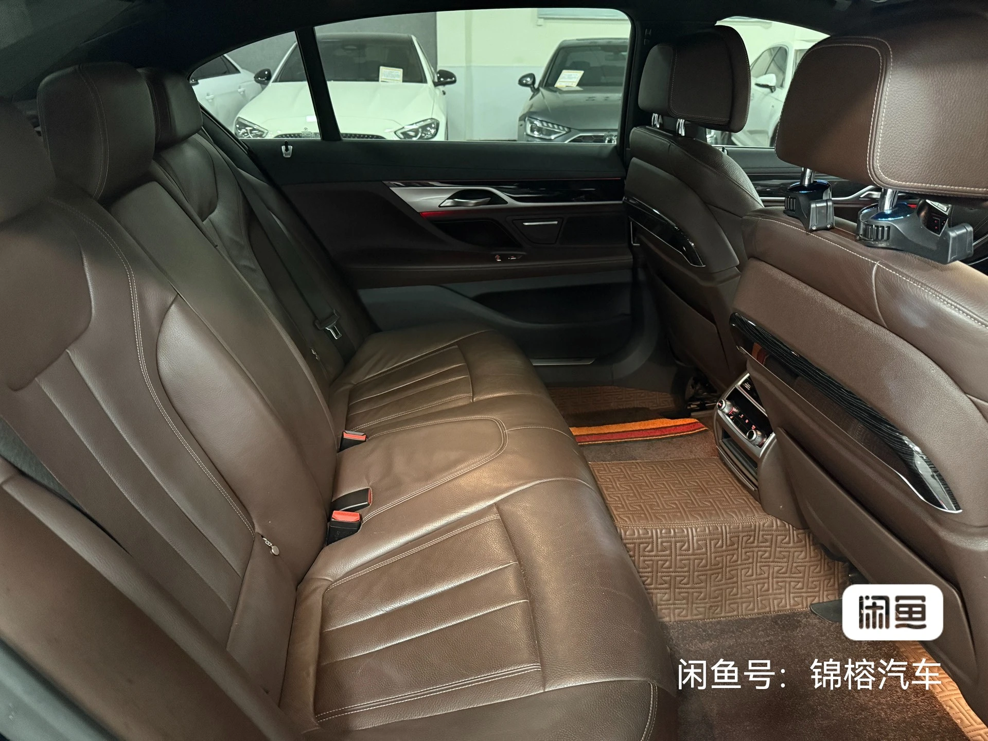 BMW 730Li - interior