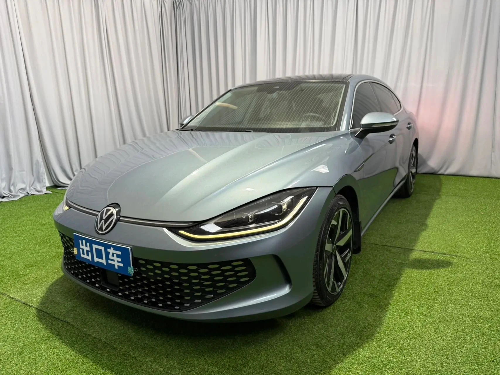 Volkswagen Lamando L 280 TSI DSG Cool & Spicy Edition
