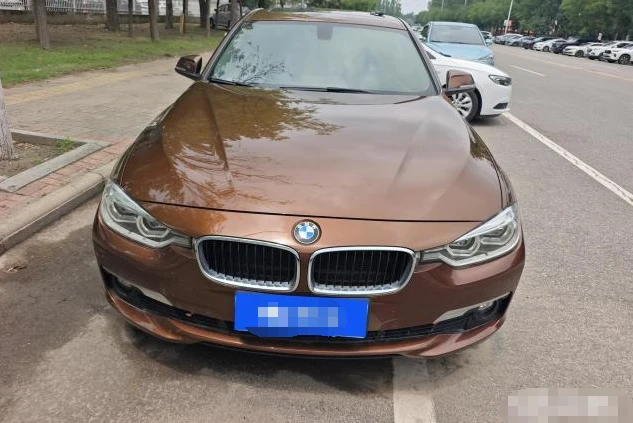 BMW  320Li  - exterior