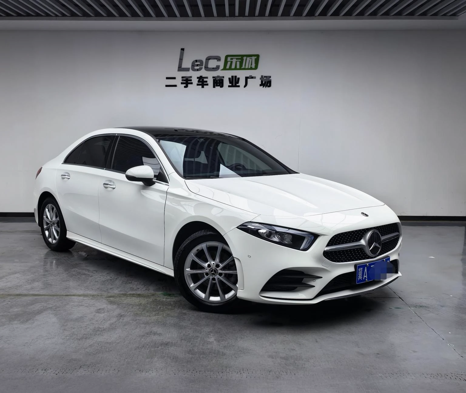Mercedes-Benz A-Class  200 L Sport Sedan Dynamic Edition - exterior
