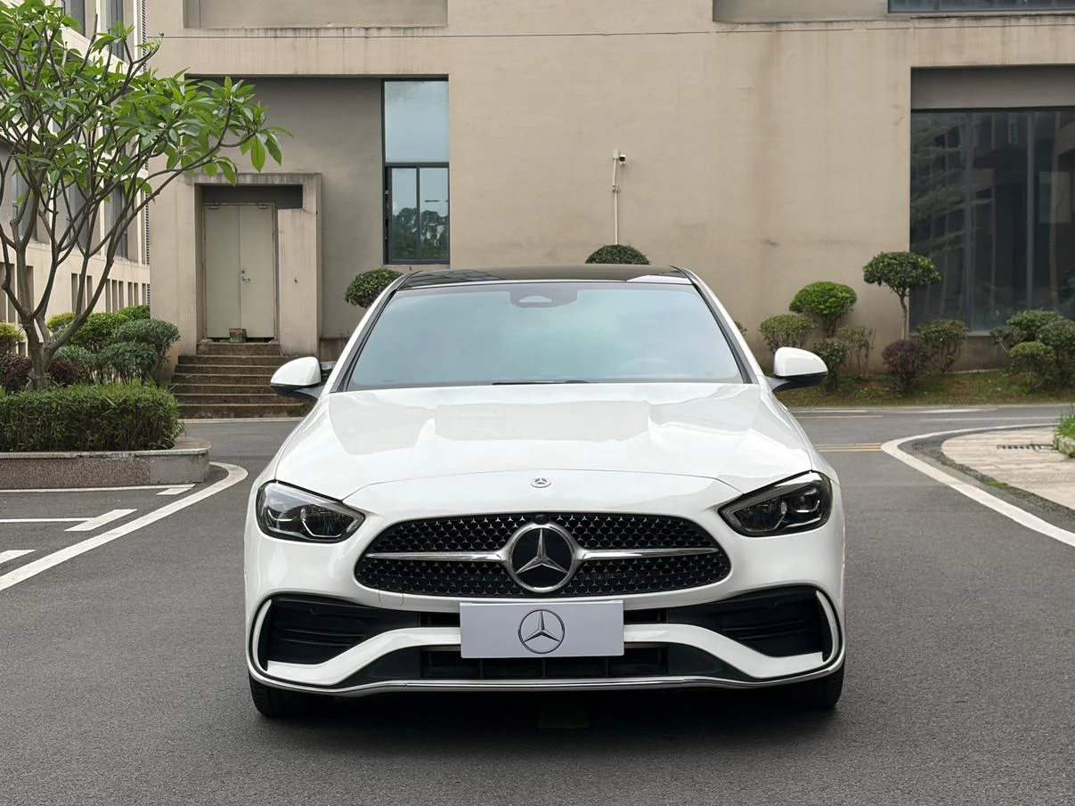 Mercedes-Benz C-Class  260 L Sport