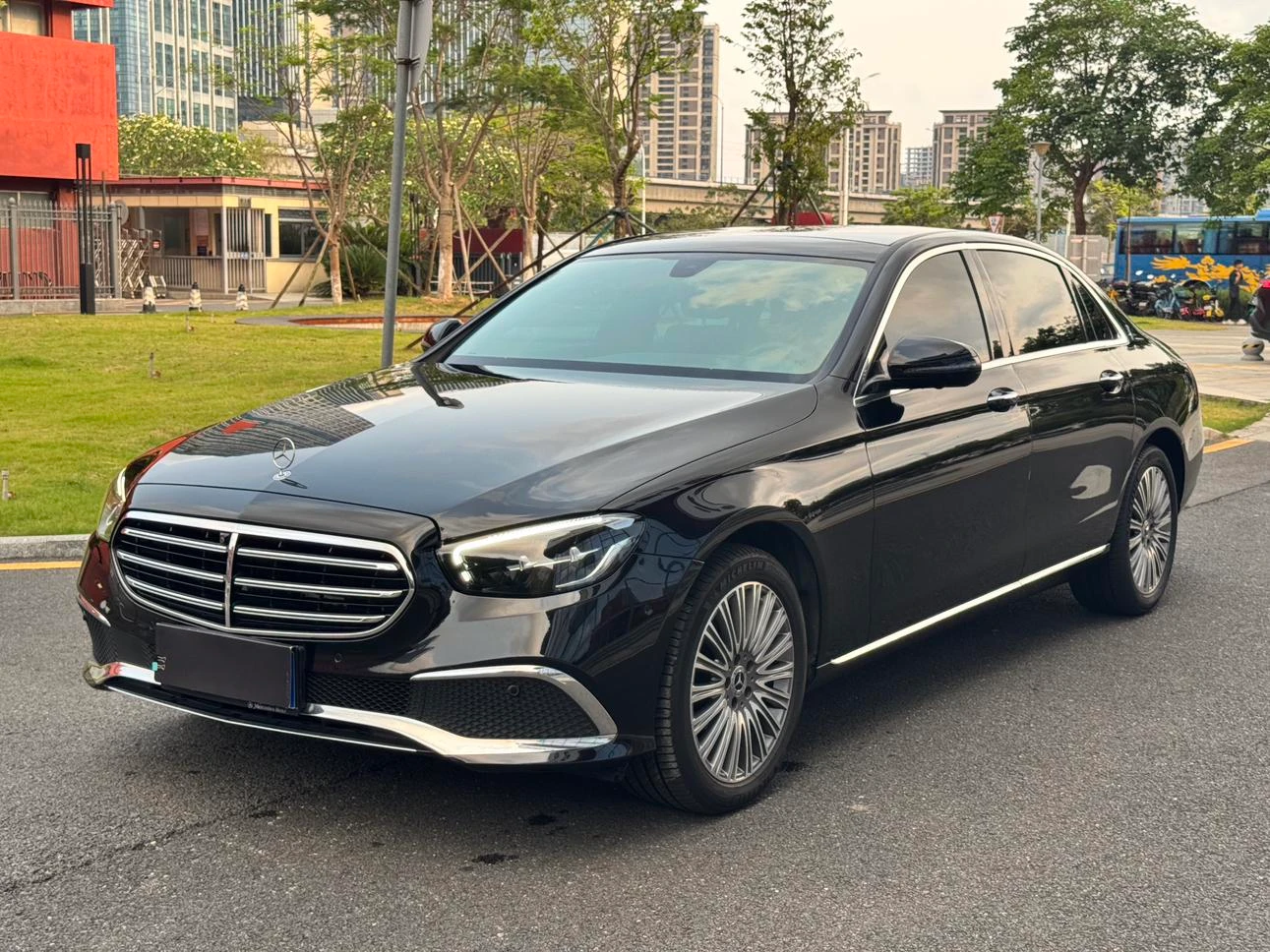 Mercedes-Benz E-Class E300 L