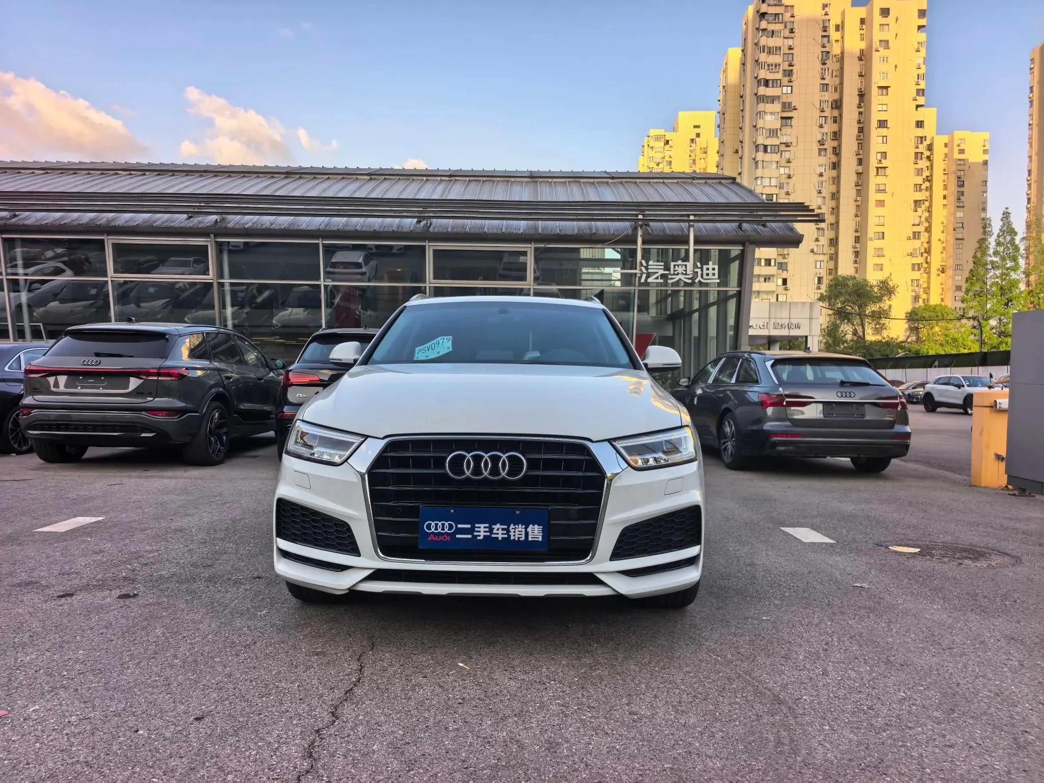 Audi Q3  35TFSI Sport - exterior