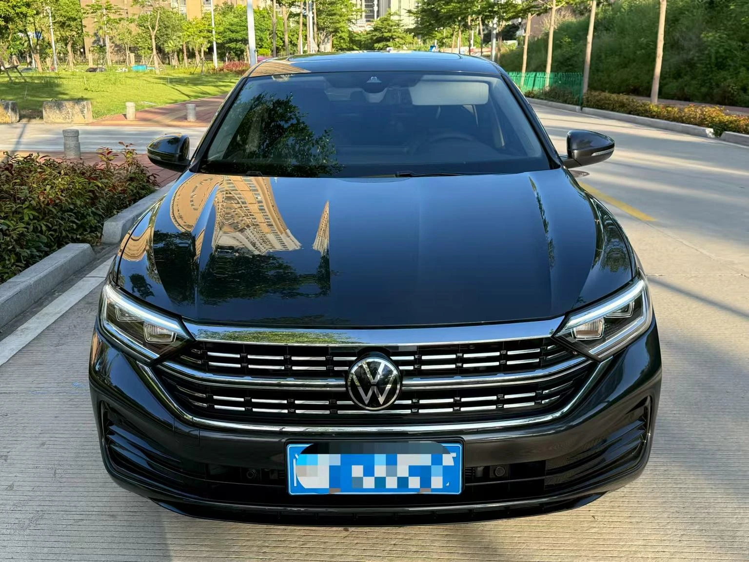 Volkswagen Sagitar 300TSI DSG Beyond Edition - exterior